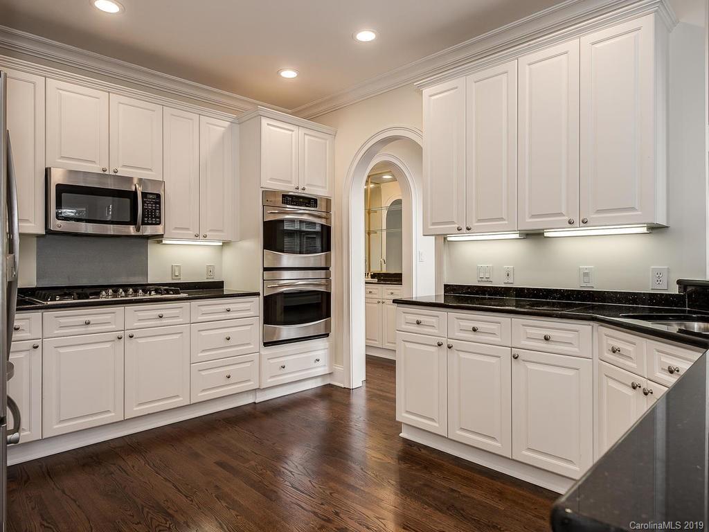 1908 Cortelyou Road Charlotte, NC 28211 - Photo 11 of 35 Gallery Image 11