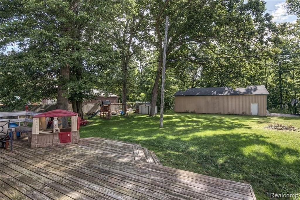 22675 Sumpter Road Belleville, MI 48111 - Photo 19 of 25