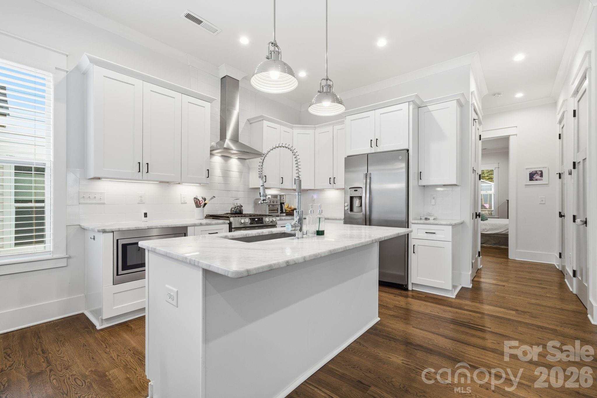 3009 Sam Drenan Road Charlotte, NC 28205 - Photo 4 of 38