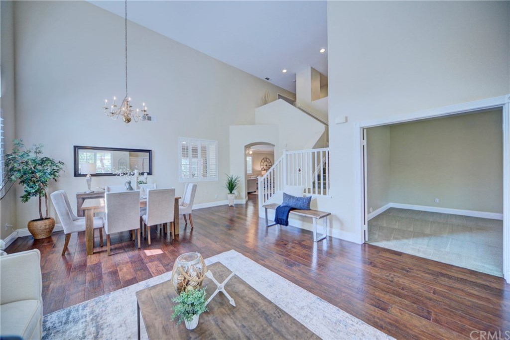 33315 Nicholas Common Temecula, CA 92592 - Photo 5 of 59