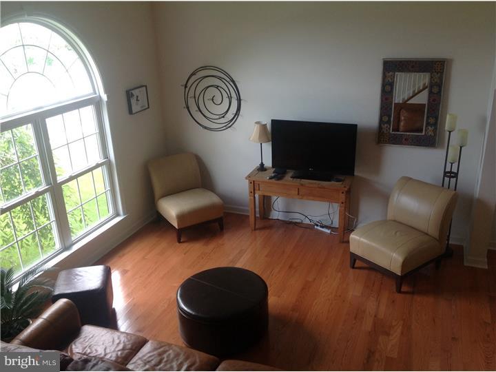 3211 Nash Road Reading, PA 19608 - Photo 2 of 24 Living Room