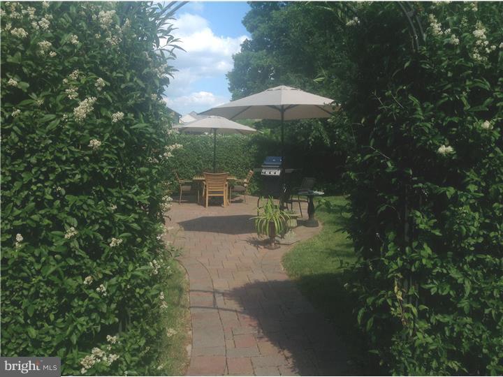 3211 Nash Road Reading, PA 19608 - Photo 17 of 24 Patio