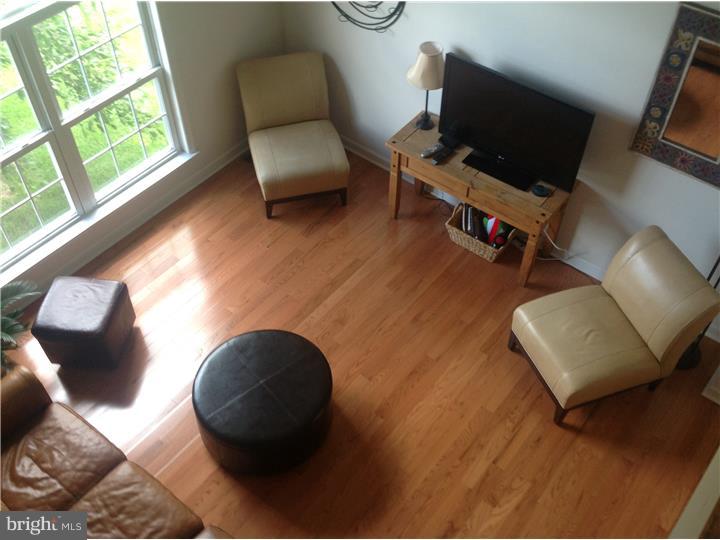 3211 Nash Road Reading, PA 19608 - Photo 3 of 24 Living Room