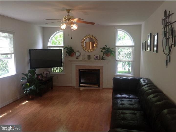 3211 Nash Road Reading, PA 19608 - Photo 9 of 24 Family Room