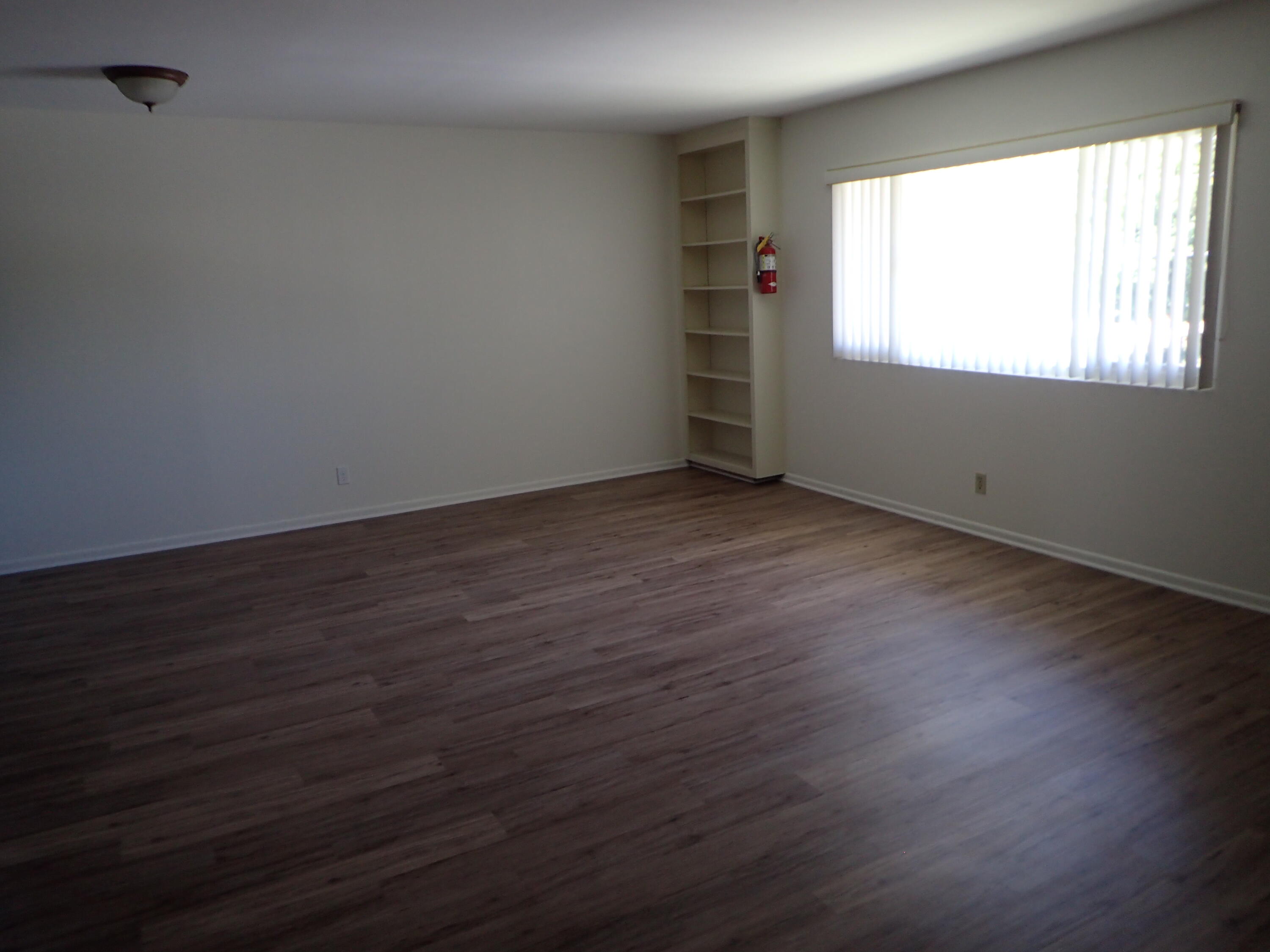 6585 Picasso Road, Unit 3 Goleta, CA 93117 - Photo 2 of 9 P8050914