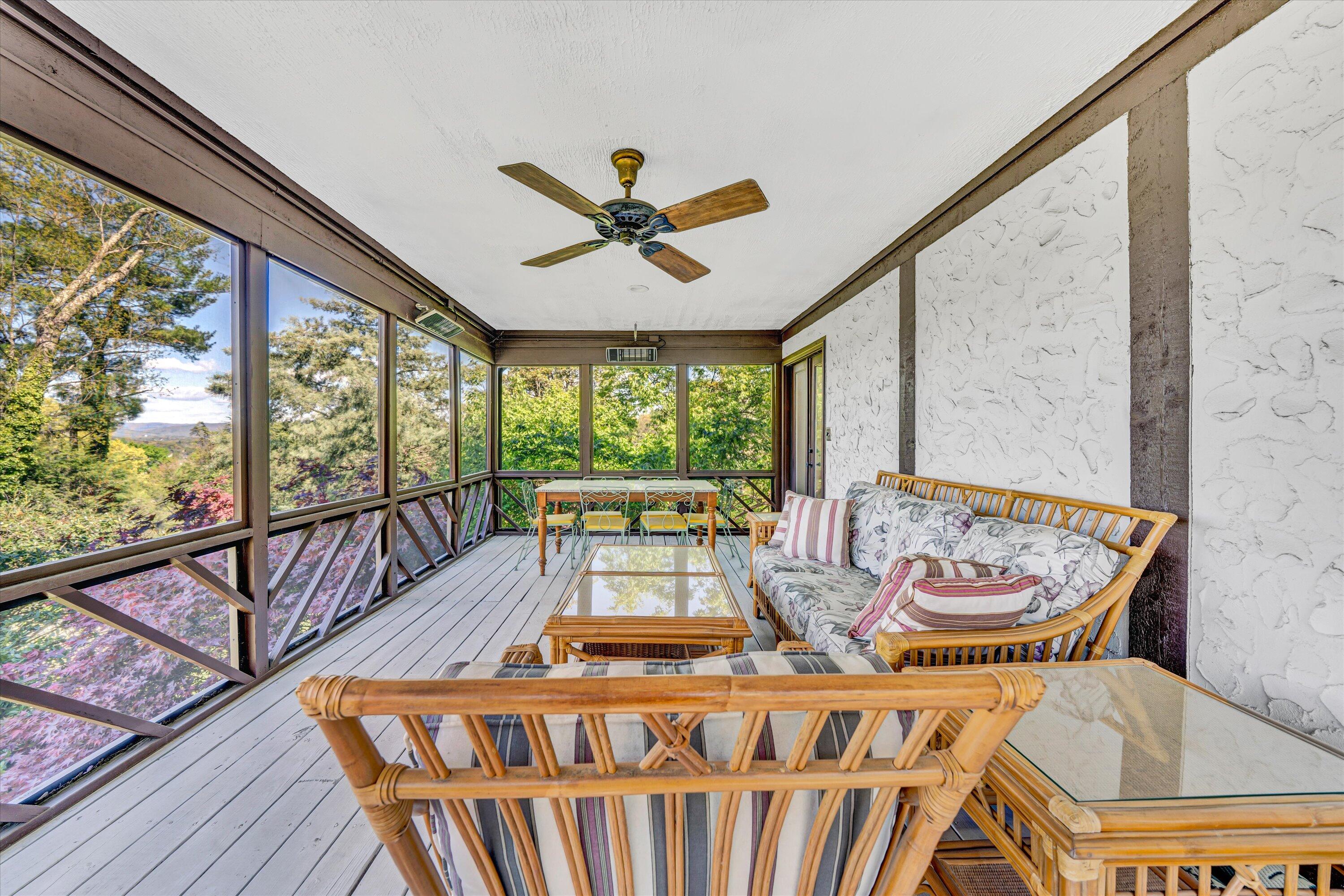 2415 Nottingham Road Southeast Roanoke, VA 24014 - Photo 23 of 76 21-DSC00501