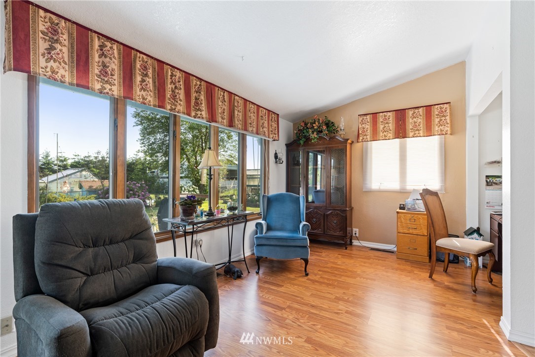 6831 183rd Avenue Southwest Rochester, WA 98579 - Photo 10 of 25