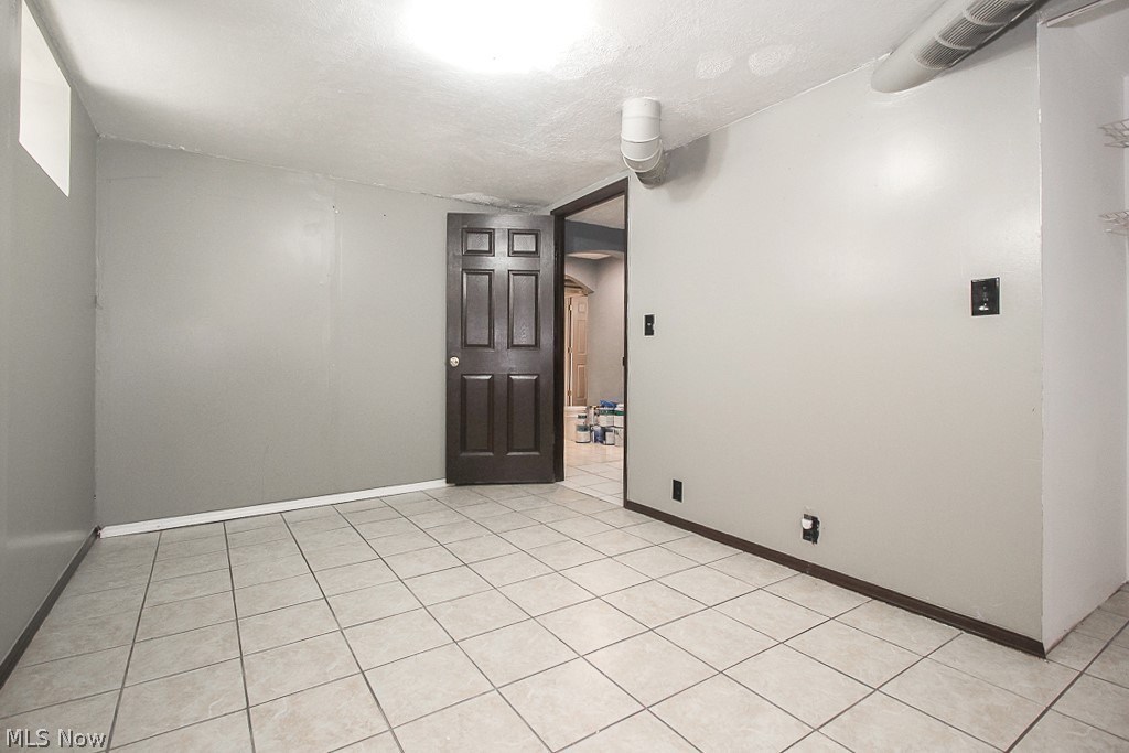 4165 Verona Road Cleveland, OH 44121 - Photo 29 of 35 Gallery Image 29