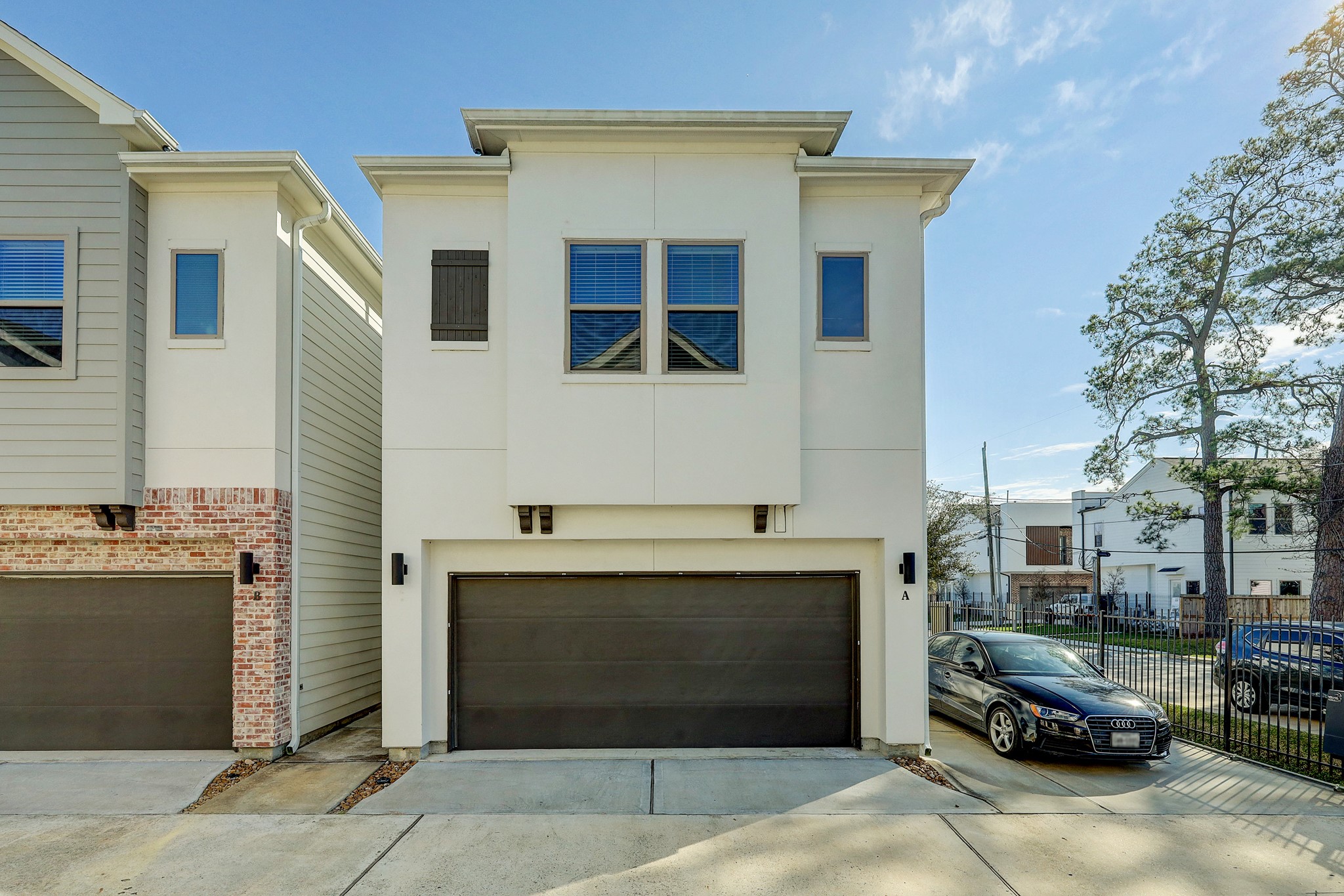 806 Thornton Road, Unit A Houston, TX 77018 - Photo 14 of 15 a view of a car park in front of house