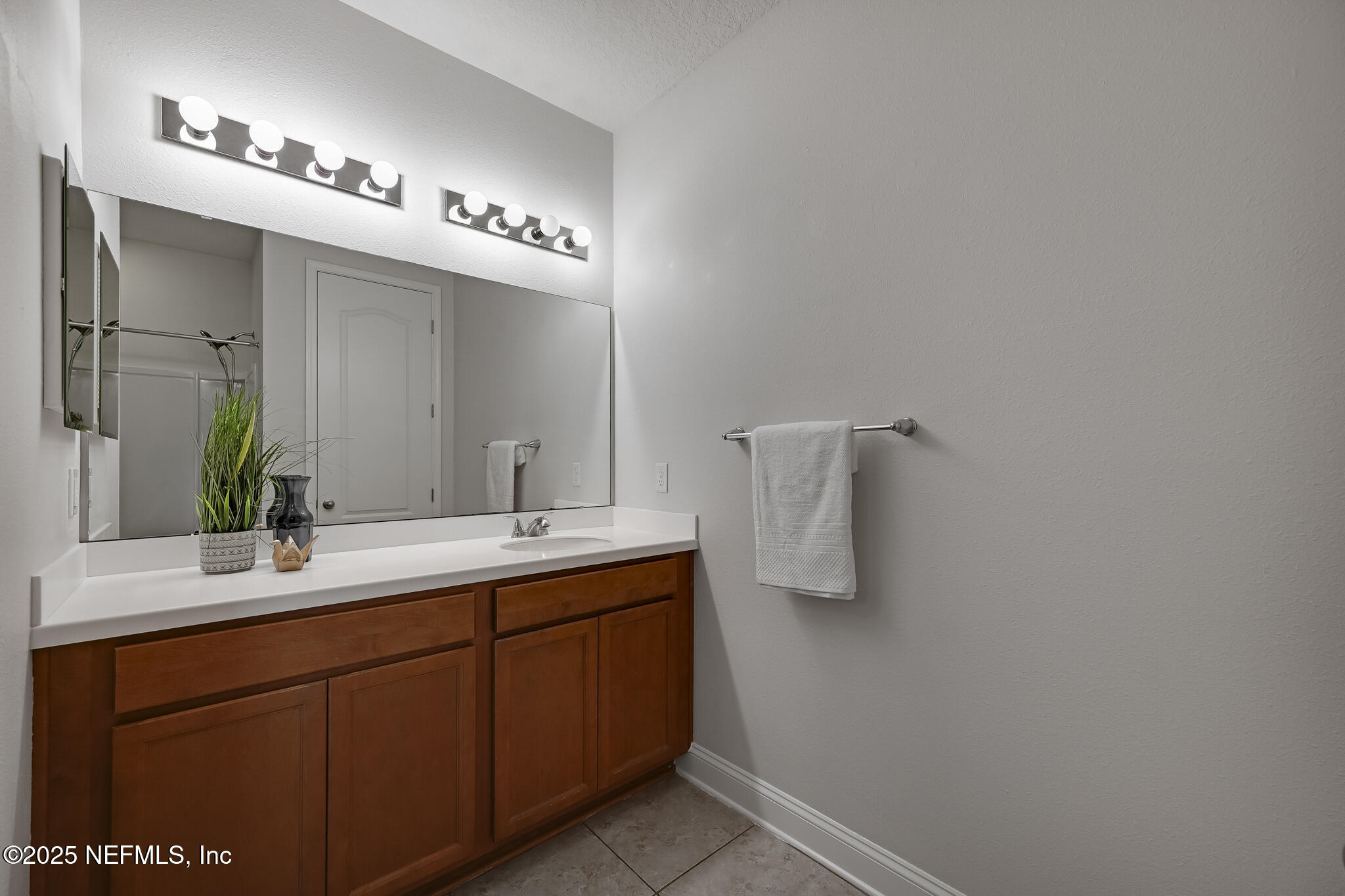 70 Quartz Place St. Augustine, FL 32086 - Photo 23 of 43 22 Master Bathroom