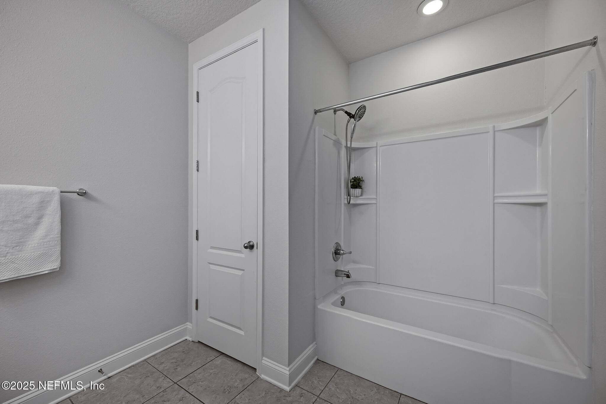 70 Quartz Place St. Augustine, FL 32086 - Photo 24 of 43 23 Master Bathroom