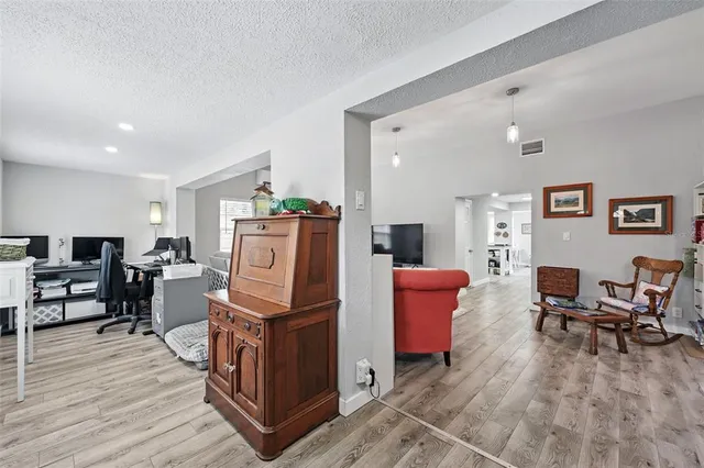 $525,000 | 240 Cambridge Boulevard, Winter Park, FL 32789