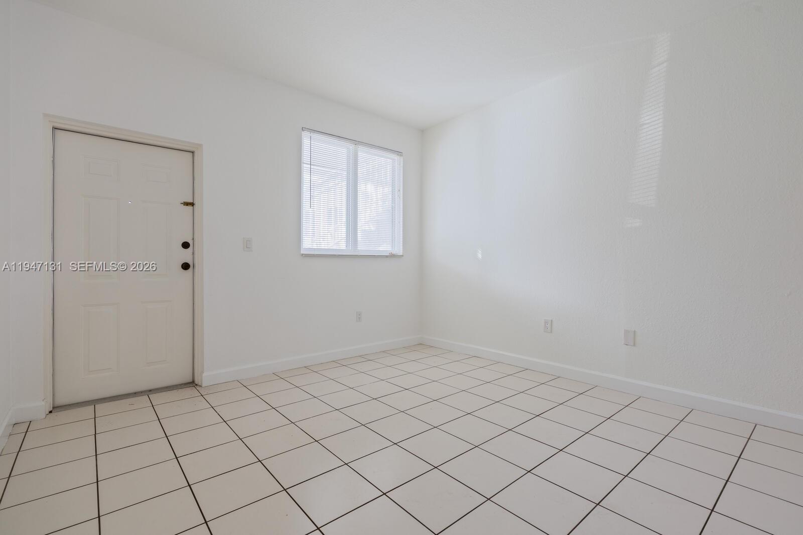 1663 Southeast 27th Drive, Unit 105 Homestead, FL 33035 - Photo 4 of 16