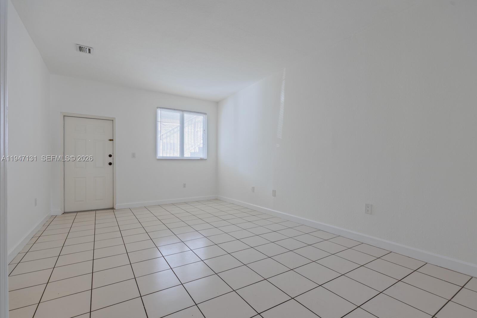 1663 Southeast 27th Drive, Unit 105 Homestead, FL 33035 - Photo 6 of 16