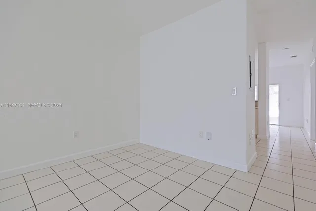 $1,600 | 1663 Southeast 27th Drive, Unit 105, Homestead, FL 33035