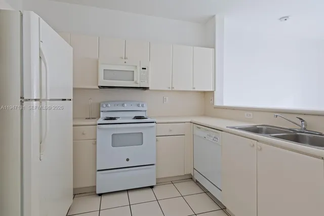 $1,600 | 1663 Southeast 27th Drive, Unit 105, Homestead, FL 33035