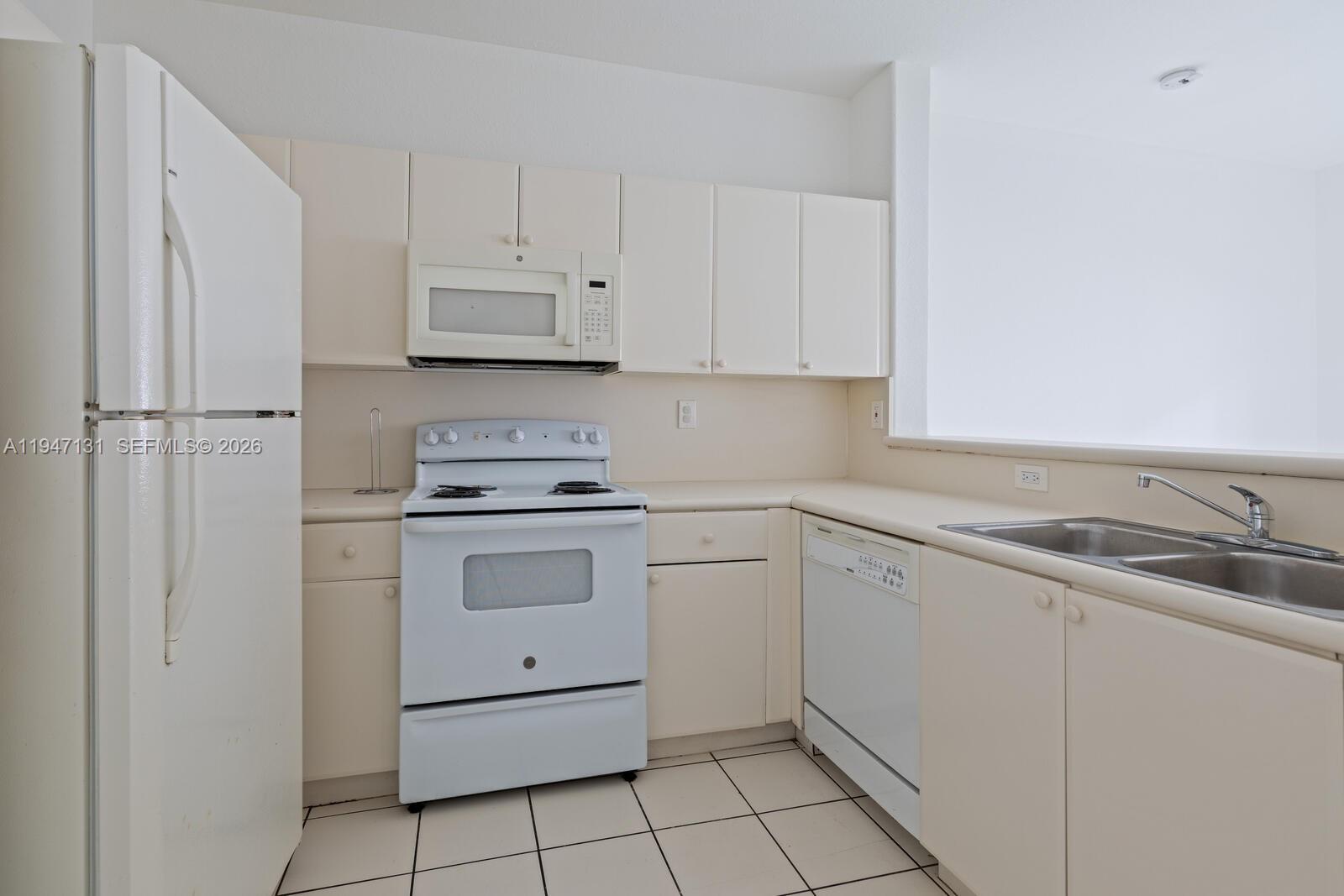 1663 Southeast 27th Drive, Unit 105 Homestead, FL 33035 - Photo 8 of 16