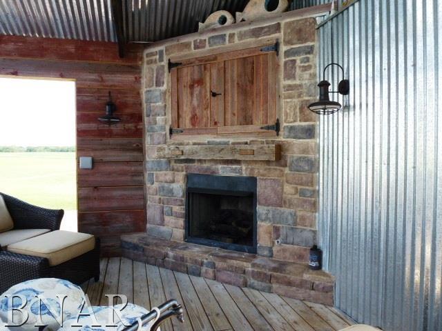8192 Kleemann Road Clinton, IL 61727 - Photo 25 of 33