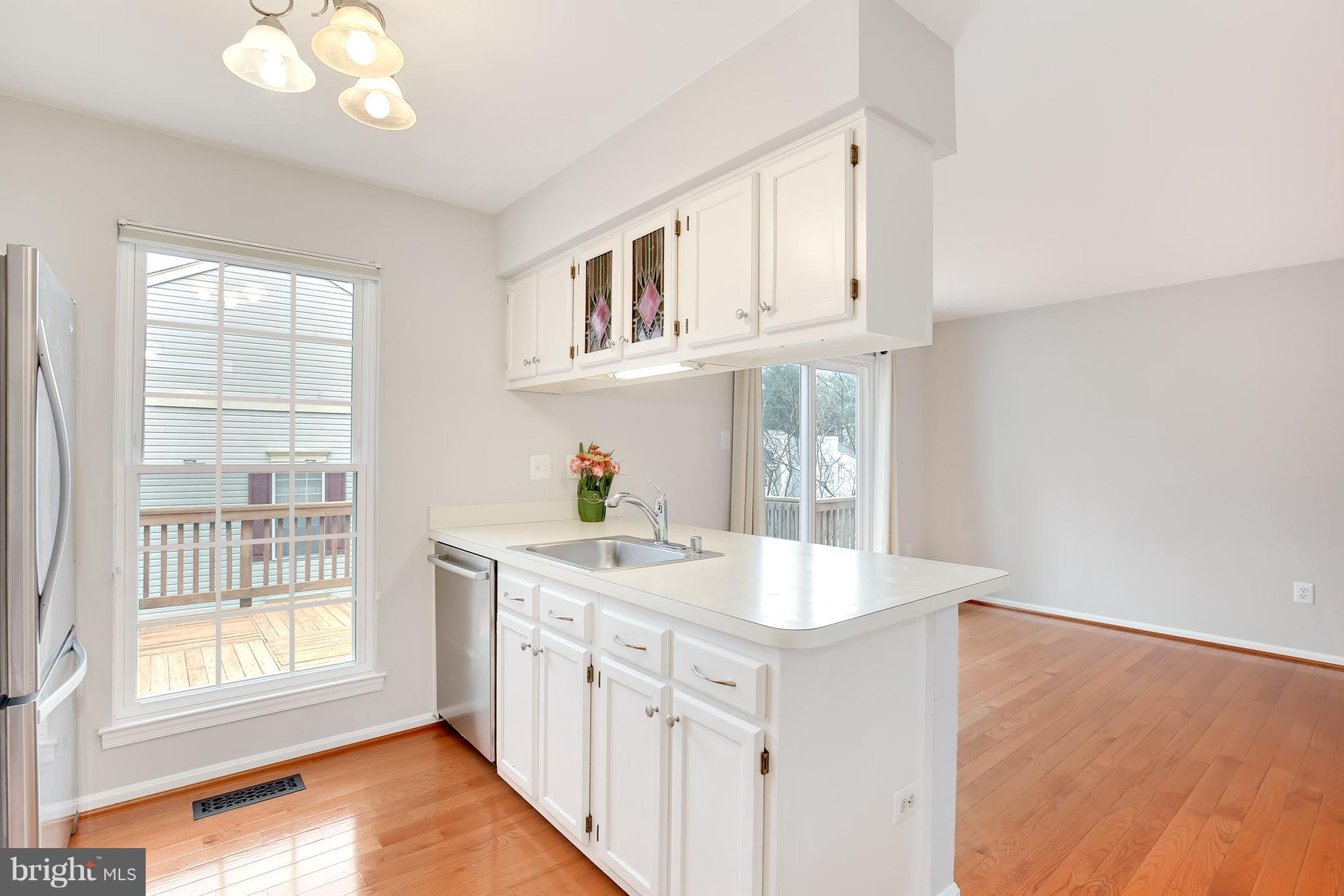 15008 Shamrock Ridge Road Silver Spring, MD 20906 - Photo 12 of 28 Kitchen