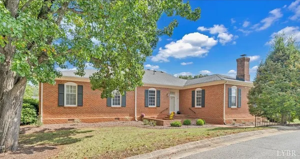 $424,900 | 100 Carriage Way, Lynchburg, VA 24503