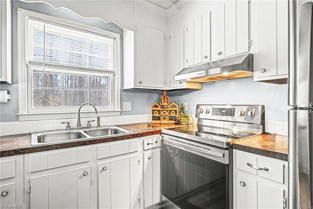 230 Center Street Cooleemee, NC 27014 - Photo 11 of 50