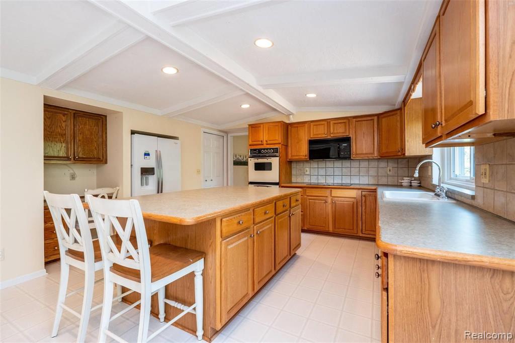356 Silvervale Drive Rochester Hills, MI 48309 - Photo 14 of 33