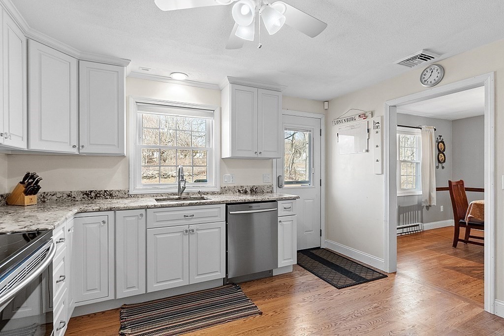 19 Redwood Road Lunenburg, MA 01462 - Photo 10 of 33 Gallery Image 10