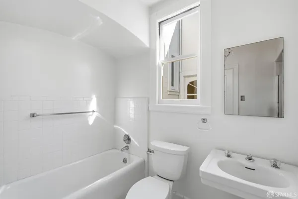 $3,799,000 | 3152 Lyon Street, San Francisco, CA 94123