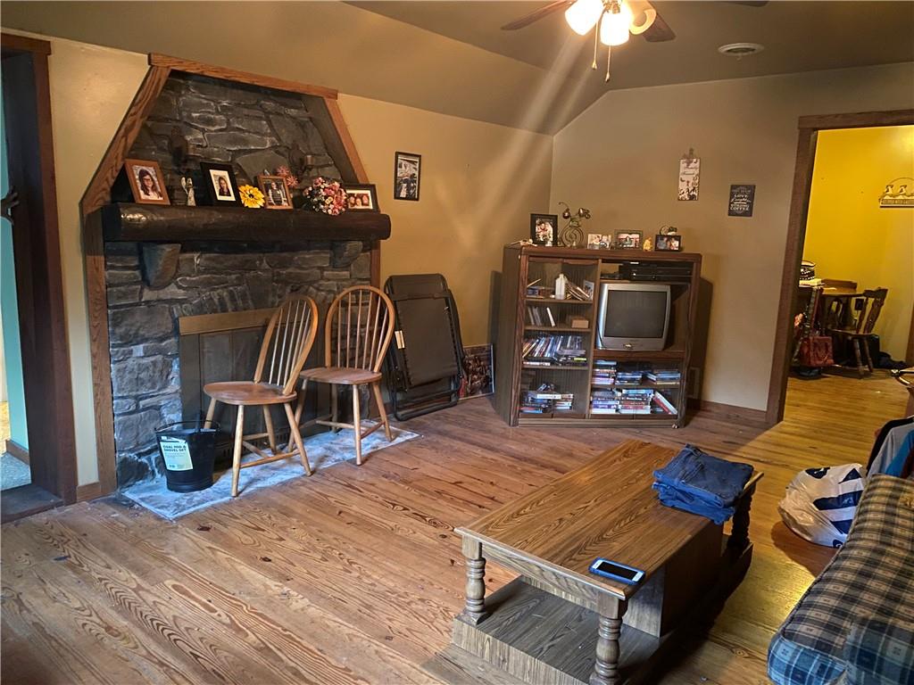 133 Mill Road Ligonier, PA 15658 - Photo 2 of 9 Gallery Image 2
