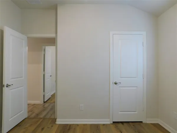 $2,350 | 229 Briarwood Lane, Lake Dallas, TX 75065