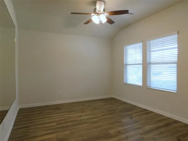 $2,350 | 229 Briarwood Lane, Lake Dallas, TX 75065