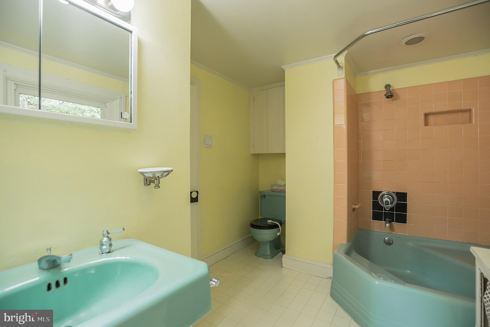 1169 Radnor Road Wayne, PA 19087 - Photo 17 of 33
