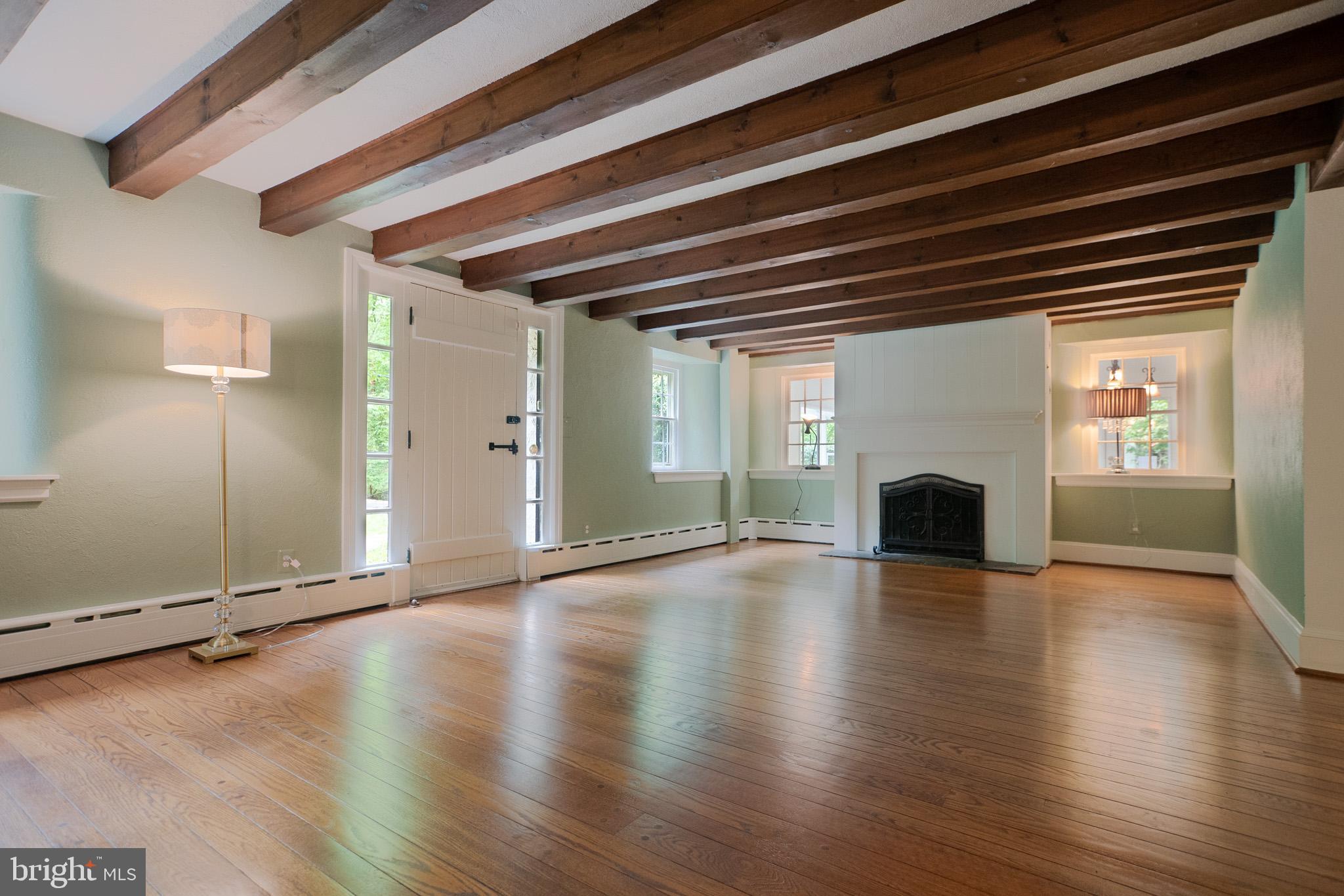 1169 Radnor Road Wayne, PA 19087 - Photo 3 of 33