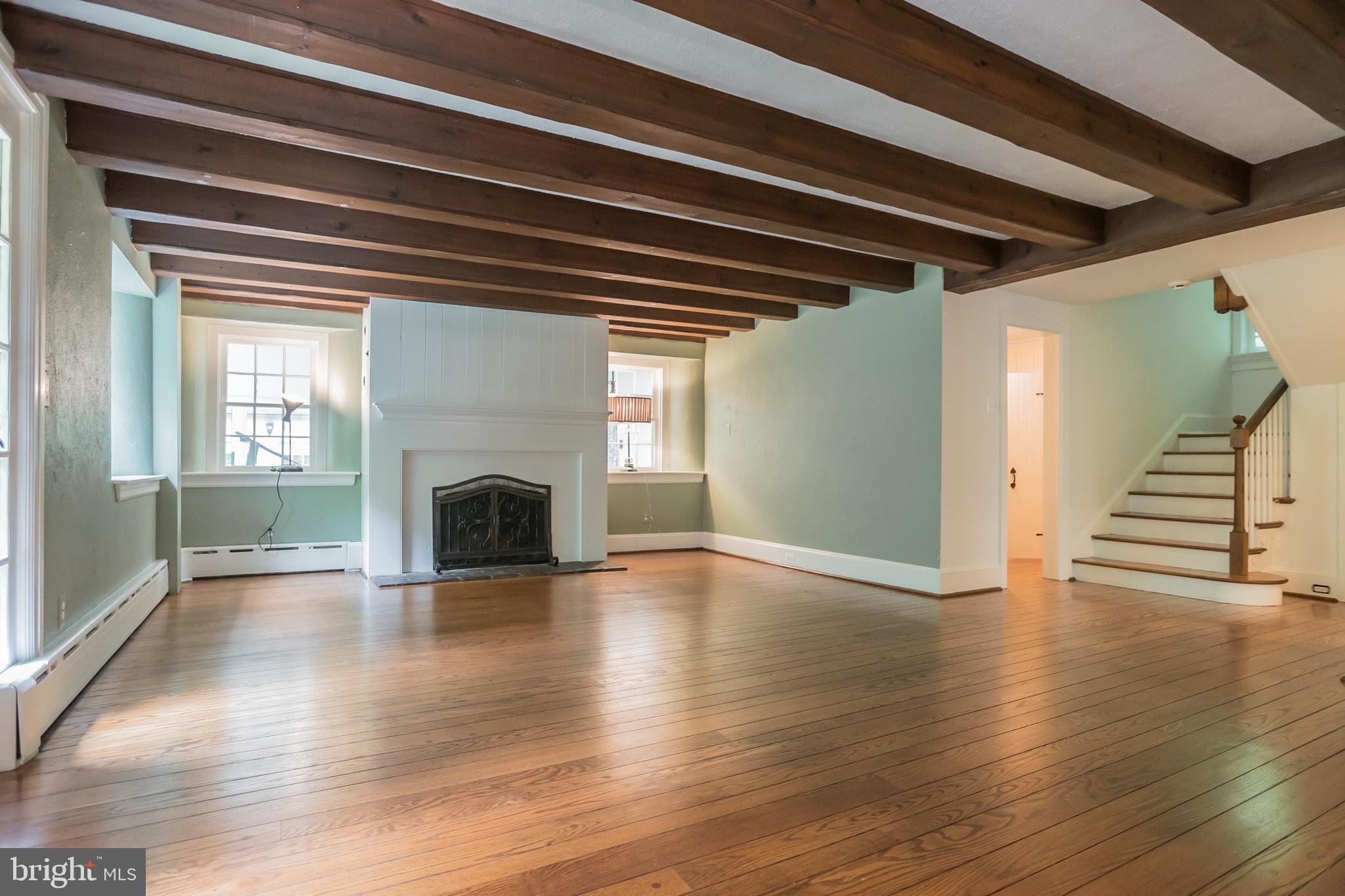 1169 Radnor Road Wayne, PA 19087 - Photo 4 of 33