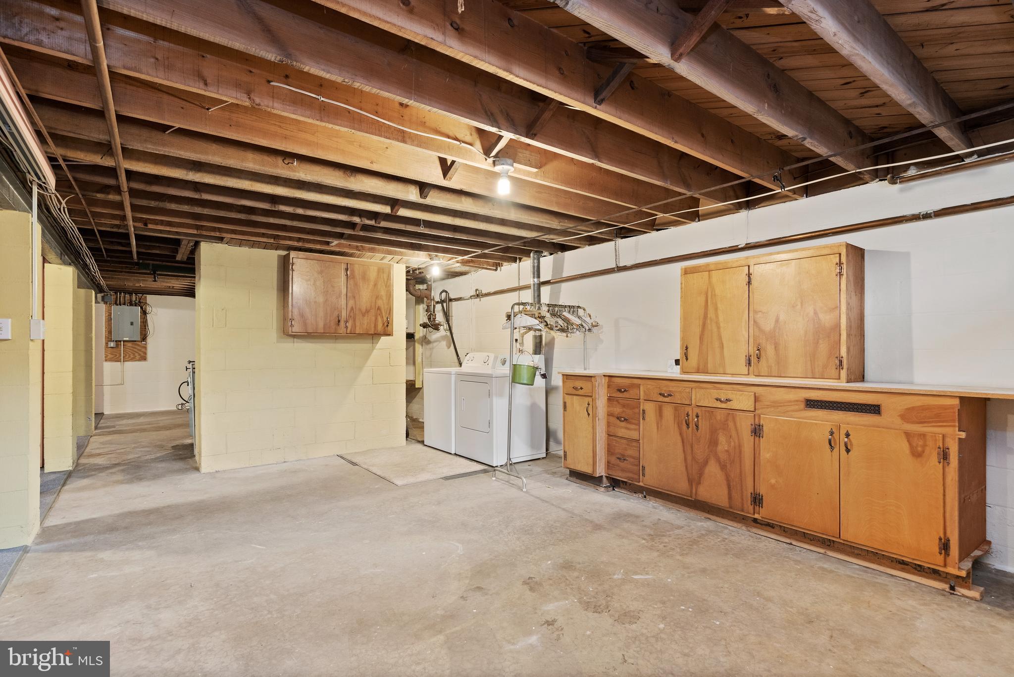 166 Highland Road Chambersburg, PA 17202 - Photo 16 of 24 Lower level / basement - Laundry with more storage