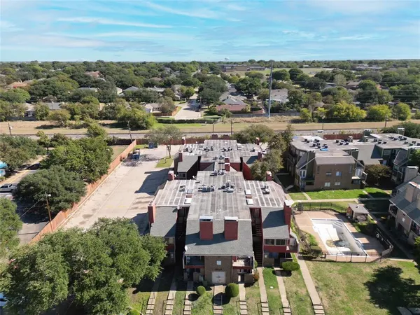$900 | 9839 Walnut Street, Unit 306, Dallas, TX 75243