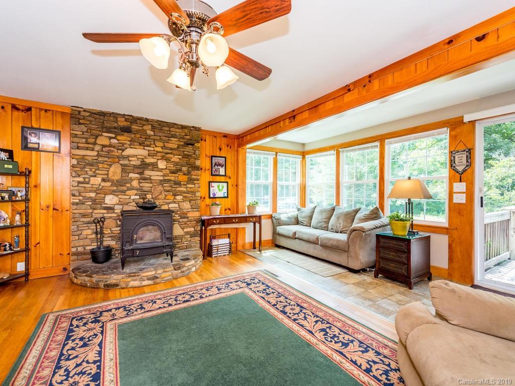 482 Blue House Road Hendersonville, NC 28792 - Photo 2 of 33 Gallery Image 2