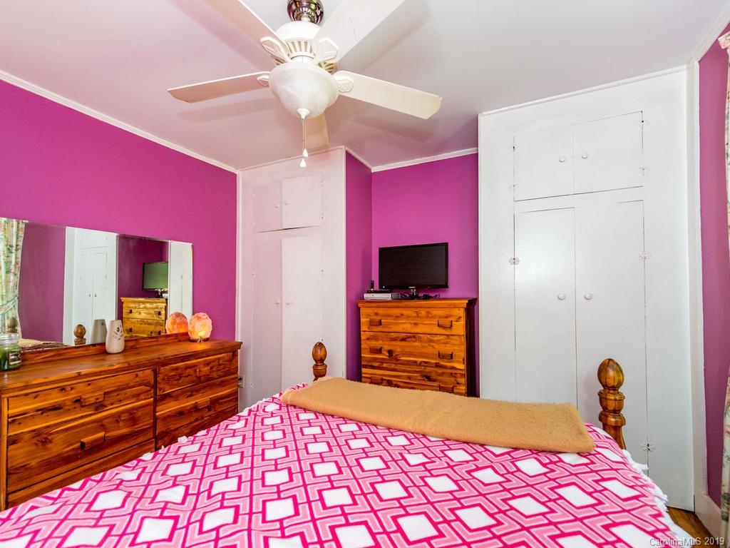 482 Blue House Road Hendersonville, NC 28792 - Photo 16 of 33 Gallery Image 16