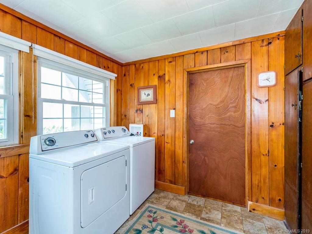 482 Blue House Road Hendersonville, NC 28792 - Photo 19 of 33 Gallery Image 19