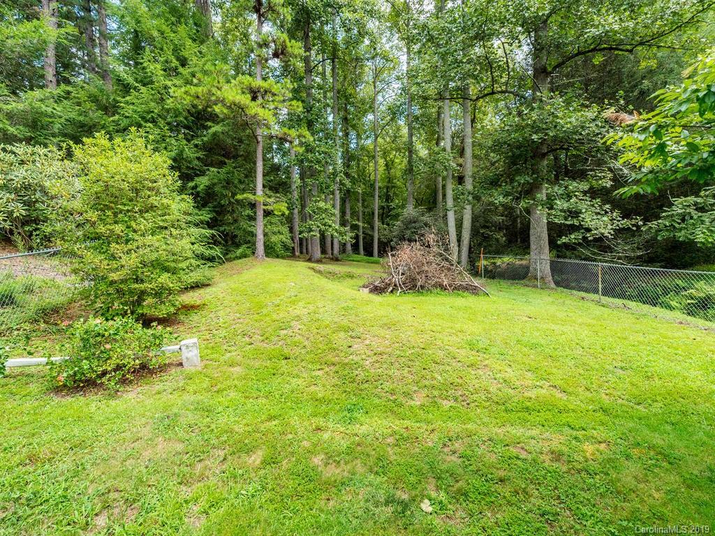482 Blue House Road Hendersonville, NC 28792 - Photo 28 of 33 Gallery Image 28