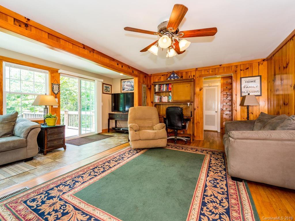 482 Blue House Road Hendersonville, NC 28792 - Photo 4 of 33 Gallery Image 4