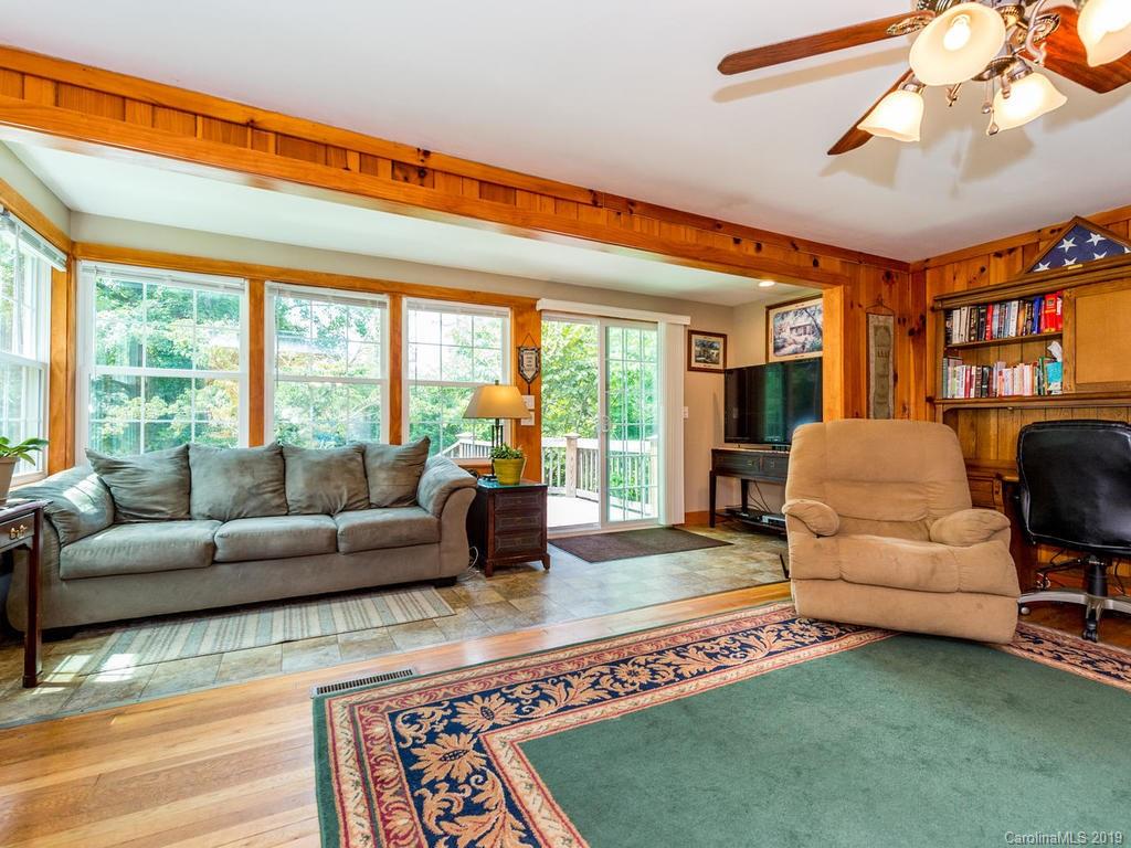 482 Blue House Road Hendersonville, NC 28792 - Photo 5 of 33 Gallery Image 5