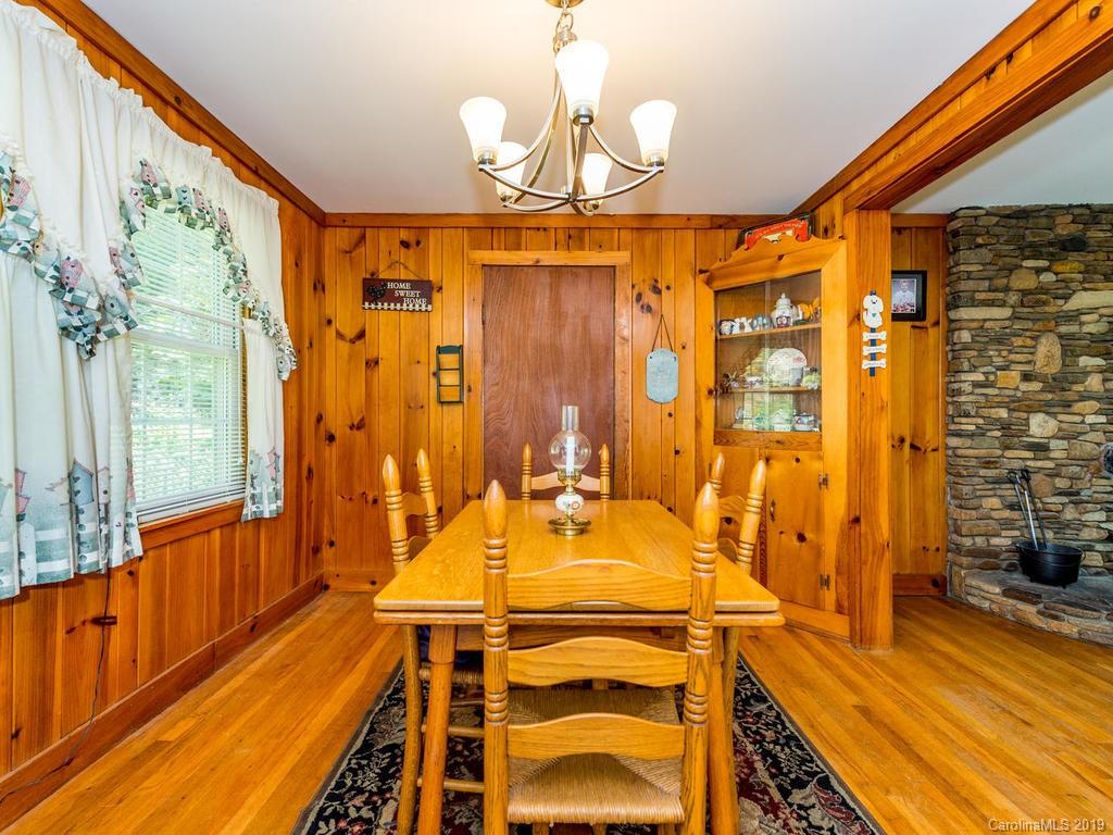 482 Blue House Road Hendersonville, NC 28792 - Photo 8 of 33 Gallery Image 8