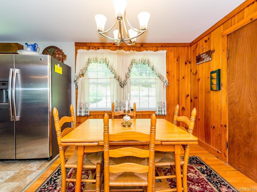 482 Blue House Road Hendersonville, NC 28792 - Photo 9 of 33 Gallery Image 9