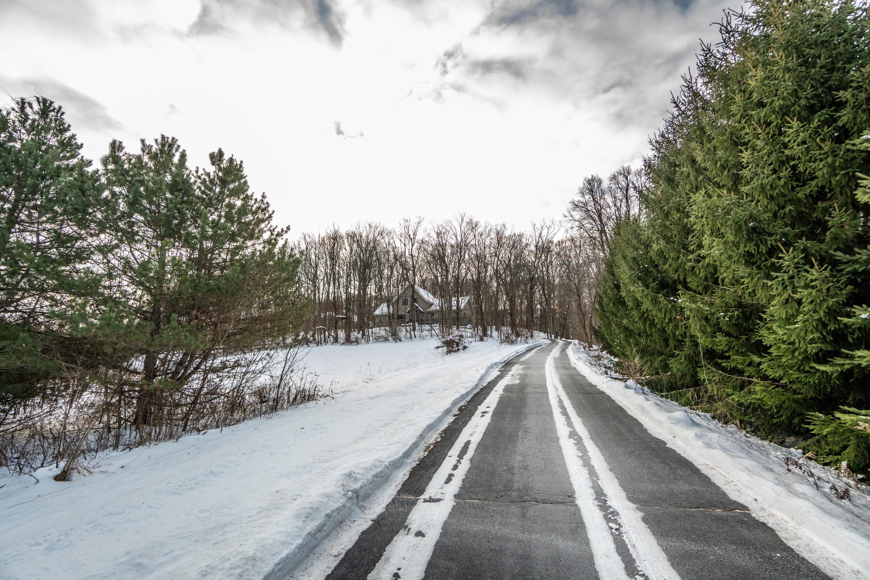 4593 Beaver Dam Road Barton, WI 53090 - Photo 34 of 45 DSC03472