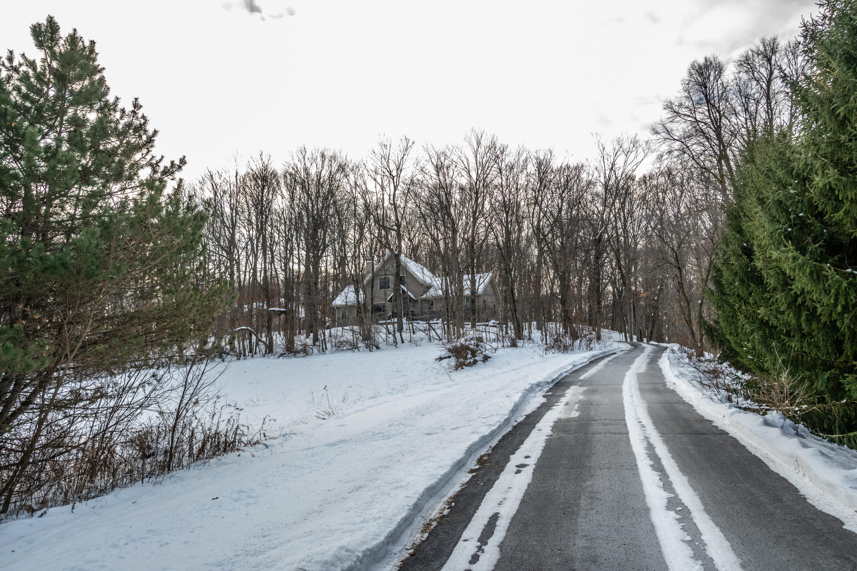 4593 Beaver Dam Road Barton, WI 53090 - Photo 35 of 45 DSC03474
