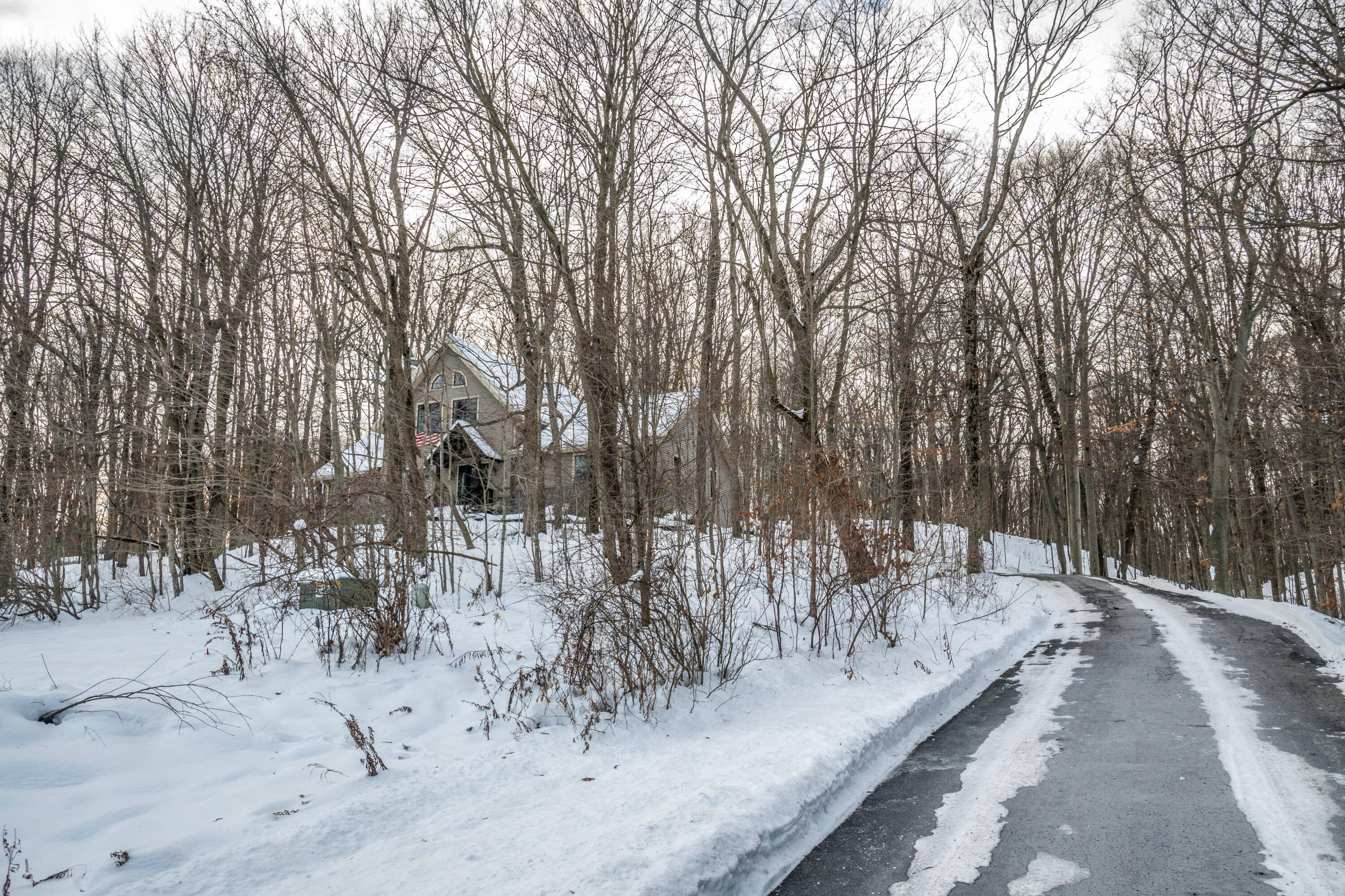 4593 Beaver Dam Road Barton, WI 53090 - Photo 3 of 45 DSC03485