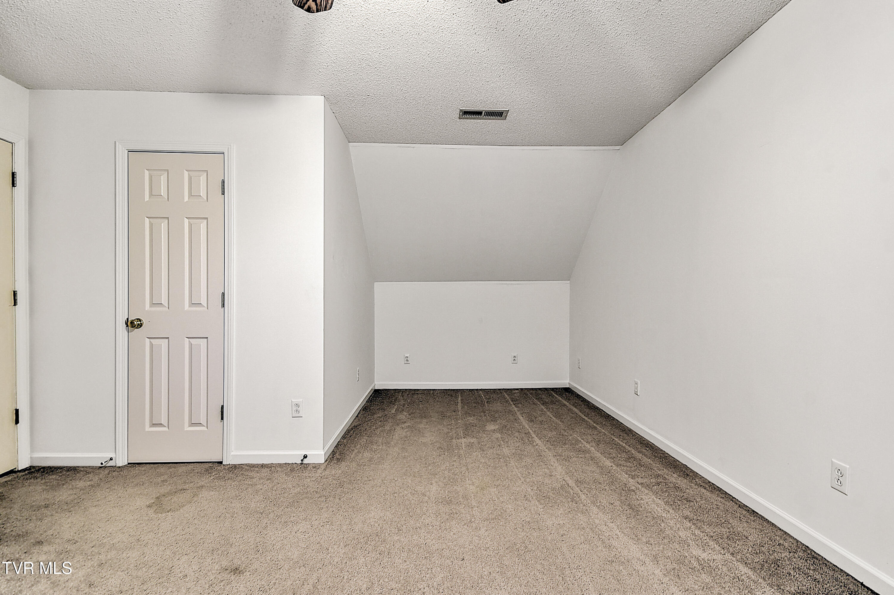13 Cherokee Ridge Court, Unit 13 Johnson City, TN 37604 - Photo 25 of 39 13 Cherokee Ridge RH-23