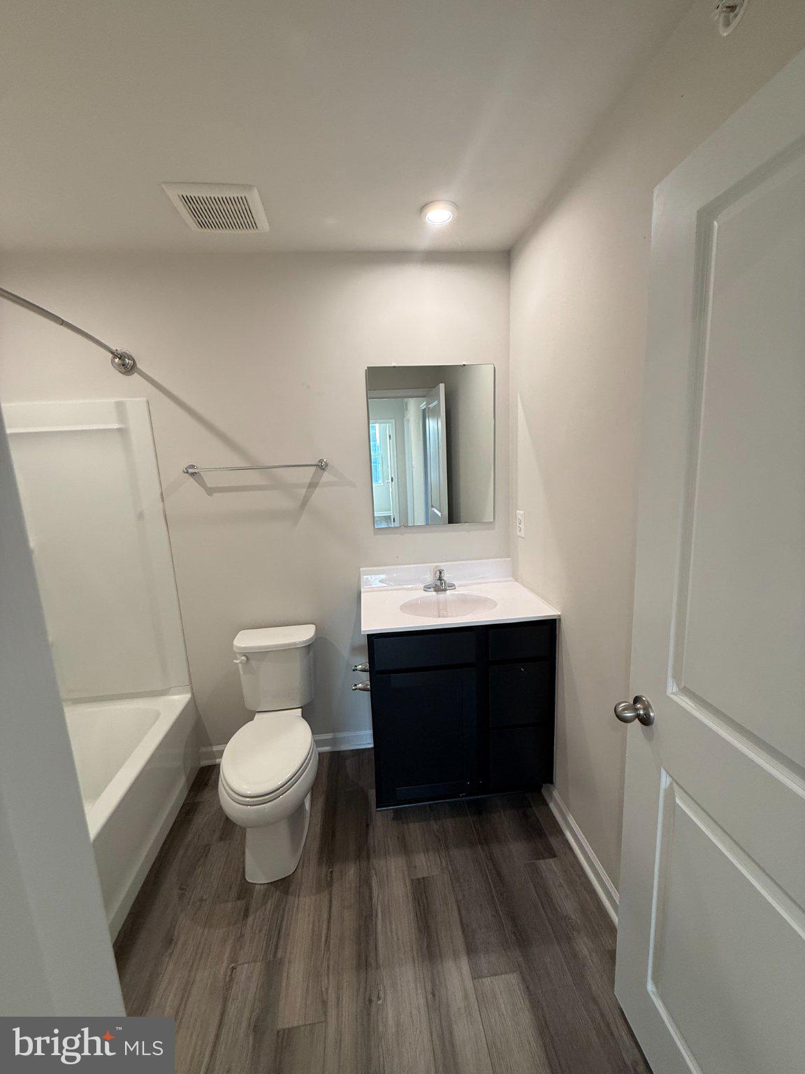 110 Mariners Way Cambridge, MD 21613 - Photo 19 of 22 Modern bathroom with sleek finishes.