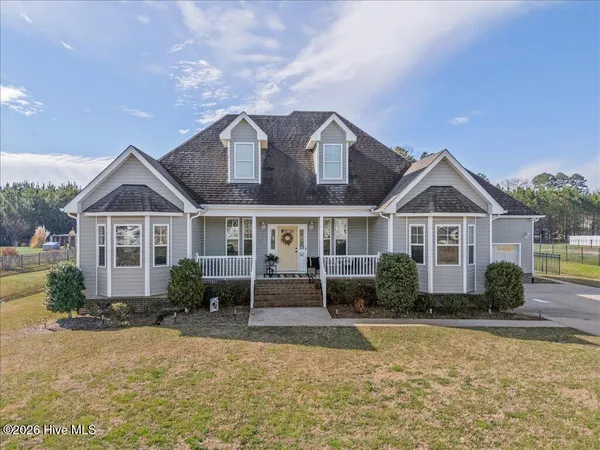 $575,000 | 152 Moyock Landing Drive, Moyock, NC 27958